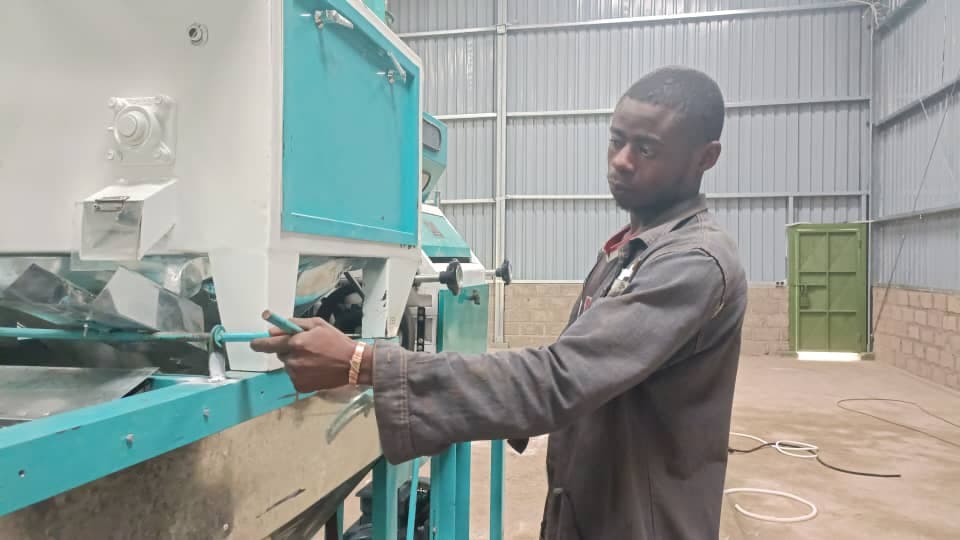 Fourniture et installation d'unités de transformation agricole - Image 1